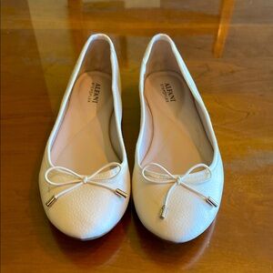 Alfani Cream Faux Leather Ballet Flats with Bow. Comfortable and Trendy.